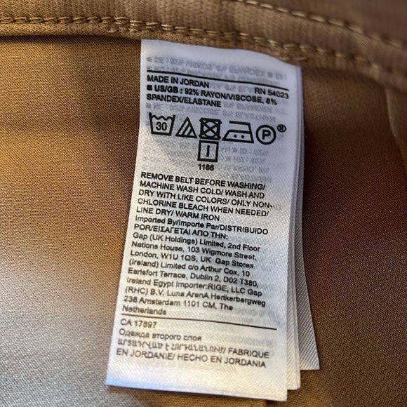 Banana Republic-10-latte cream(tan)-hi rise, belted ,tapered, cargo pants. - Picture 7 of 16